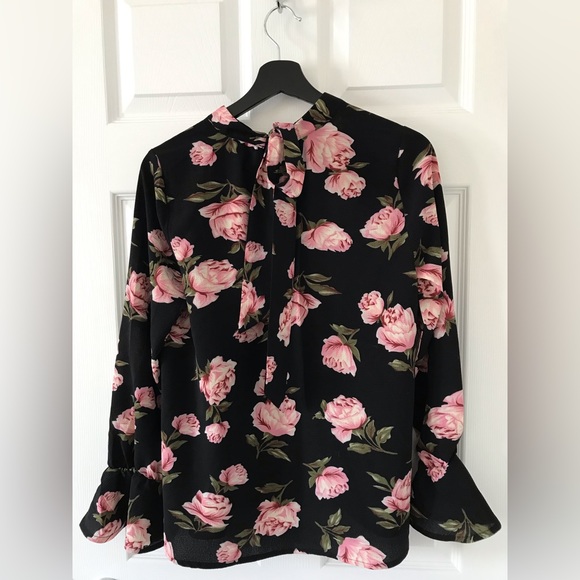 Harvé Bernard Floral Long Sleeve - Picture 2 of 7